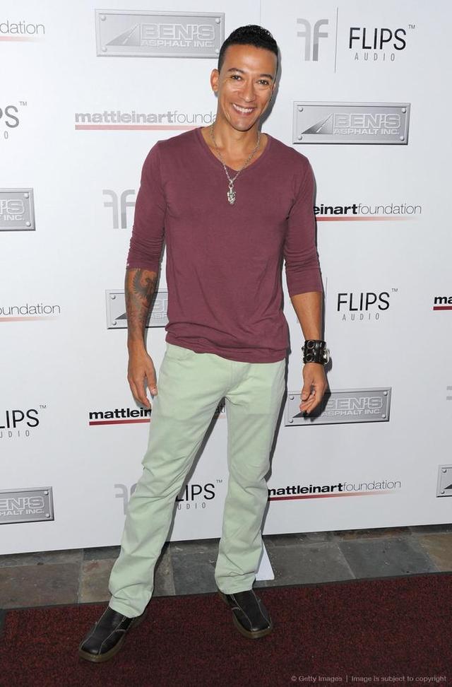 Picture of Damian Perkins