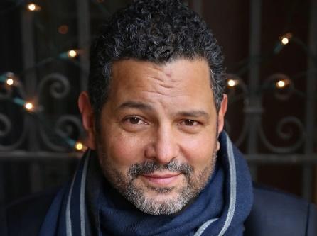 Picture of Alexander Dinelaris