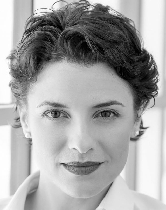 Picture of Jennifer Gambatese