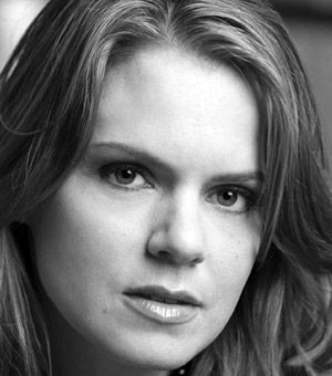 Picture of Amy Spanger