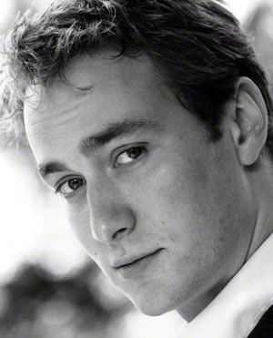 Picture of Oliver Chris