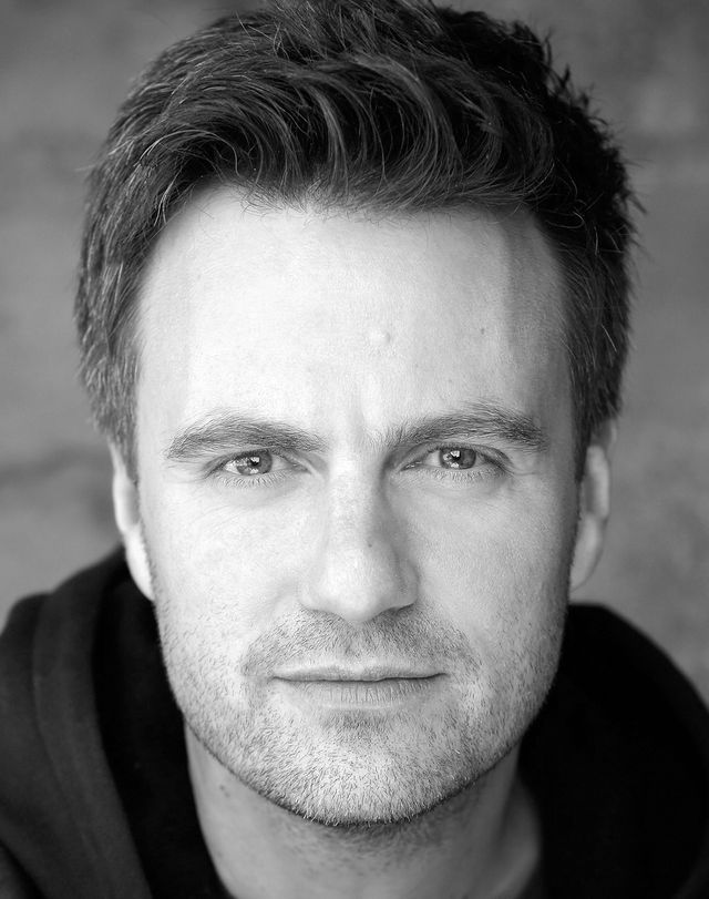 Picture of Manoel Felciano