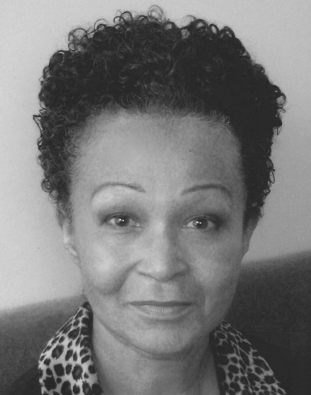 Picture of Lizan Mitchell