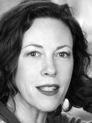 Picture of Veanne Cox