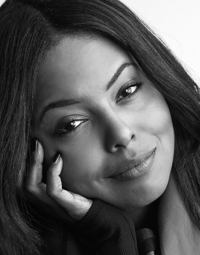 Picture of Adrienne Warren