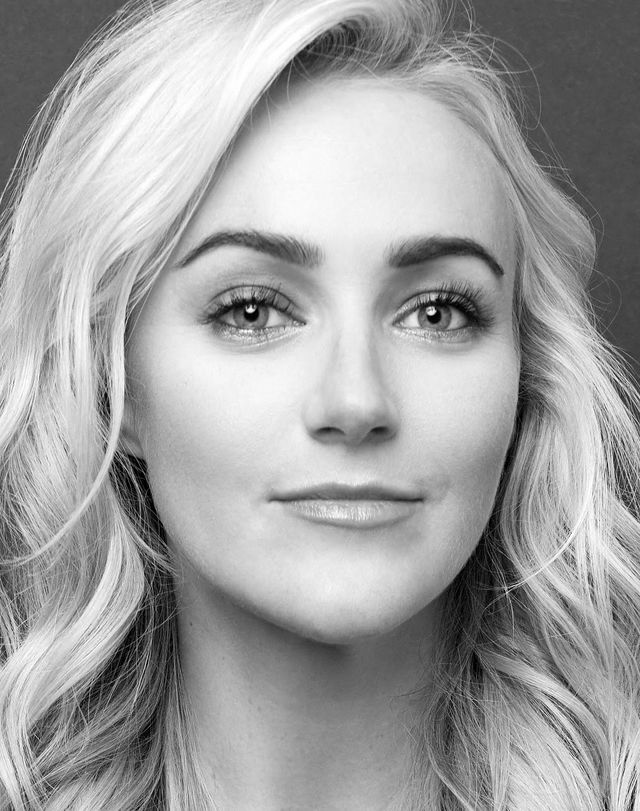 Picture of Betsy Wolfe