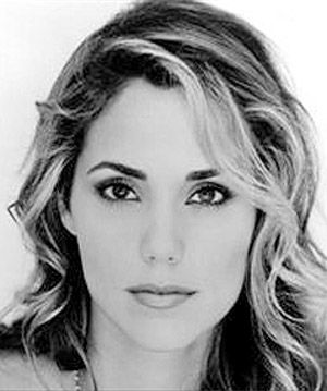 Picture of Elizabeth Berkley Lauren