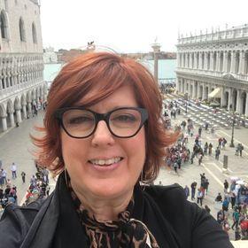 Picture of Daniele Hollywood