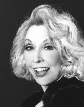 Picture of Julie Halston
