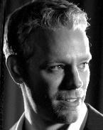 Picture of Adam Pascal