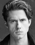 Picture of Aaron Tveit